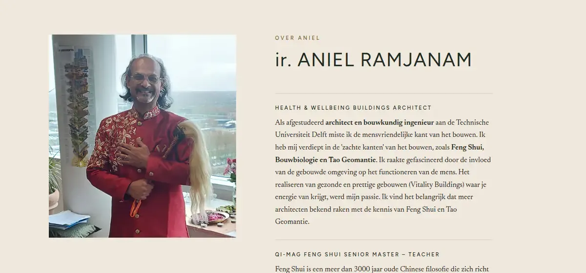 Het blok Over Aniel: een foto van Aniel Ramjanam naast zijn achtergrond als architect en Feng Shui-leraar.